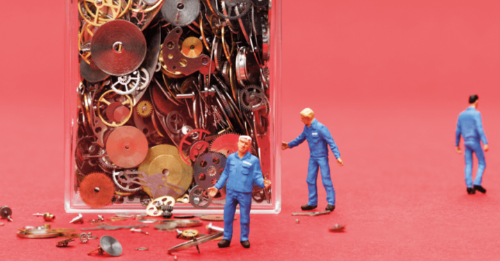amasol miniature world with pins, and working blue collared men